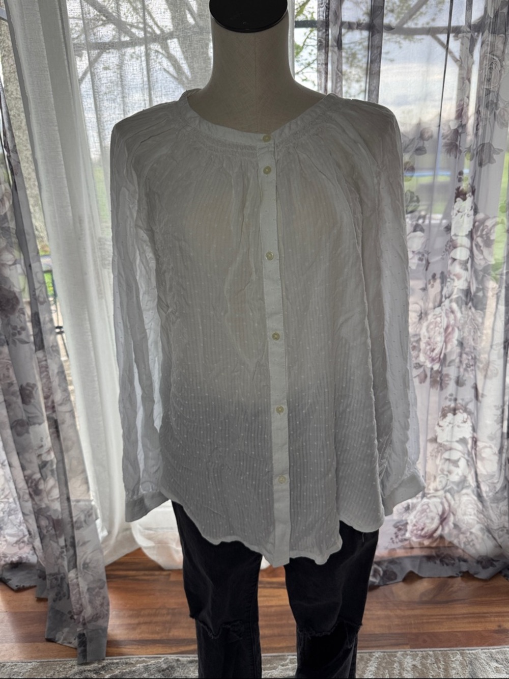 LOFT White Textured Button-Down Blouse